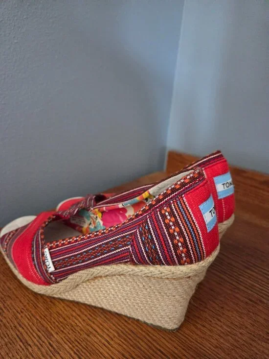 TOMS Red Calypso Espadrilles Wedge Shoes Size 8.5 - Picture 4 of 6